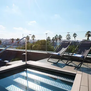 Hotel Kivir, Siviglia