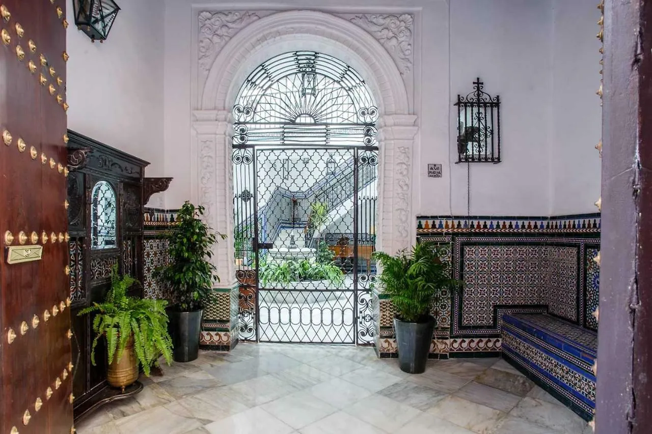 Suites Machado Seville Aparthotel