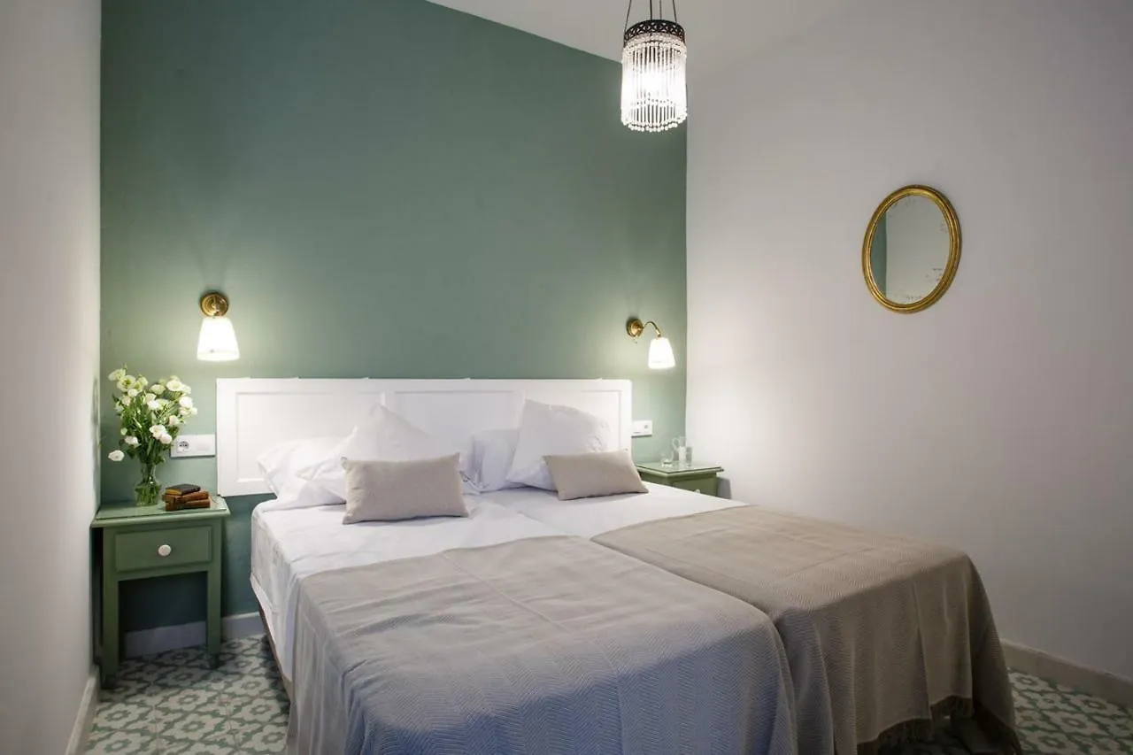 Suites Machado Seville Aparthotel
