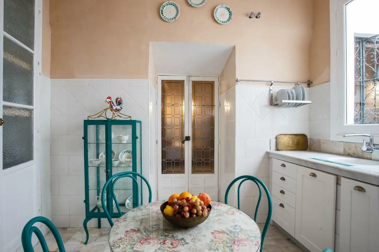 Suites Machado Seville Aparthotel