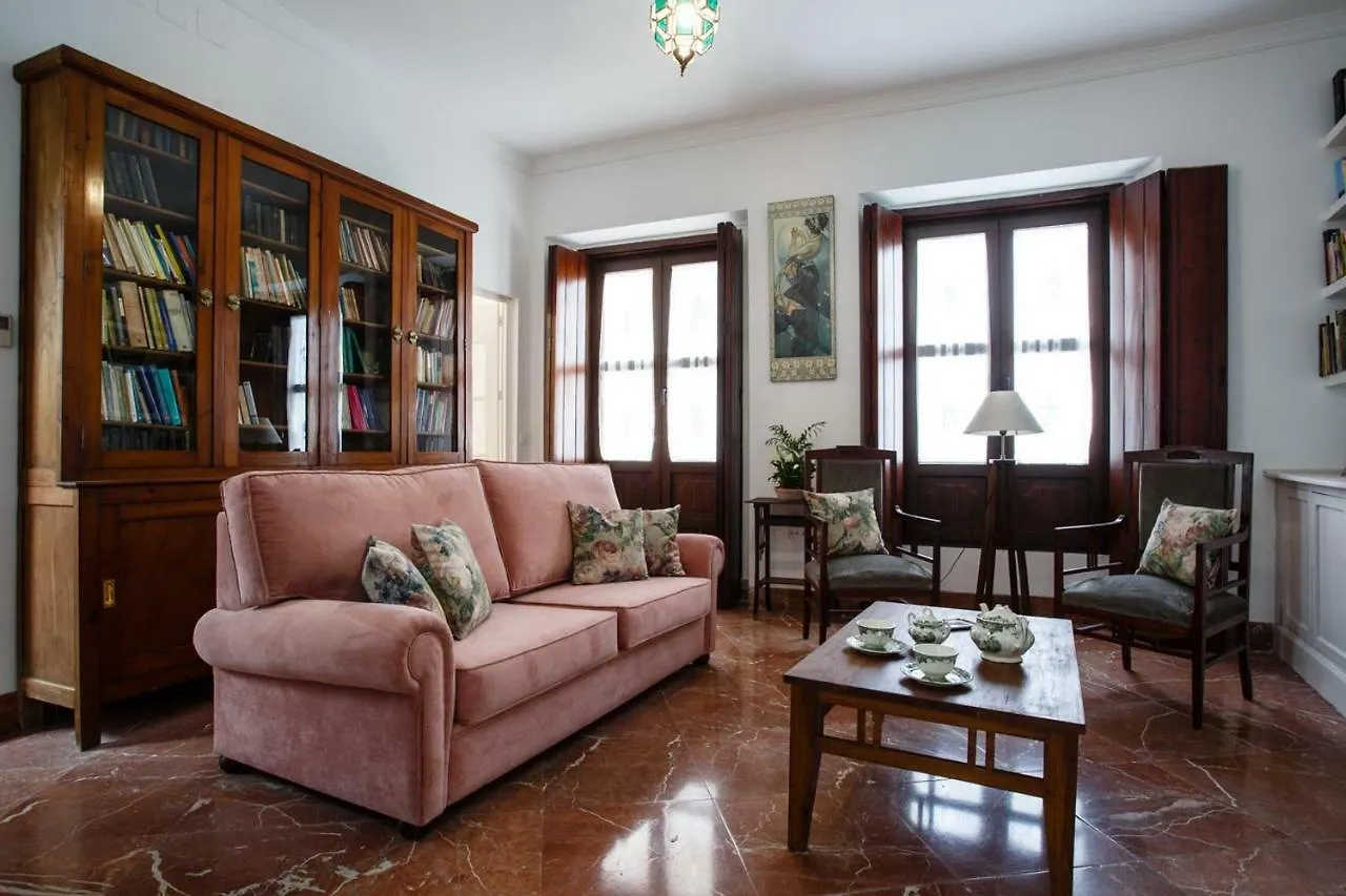 מלון דירות סביליה Suites Machado